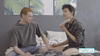 Logan Lets Michael Finger Penetrate Him & Spunk On His Anus!