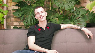 Insatiable and lonely fag dude wanking for u in front of the