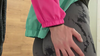 Slut Maria wanks her beef whistle with a plaything