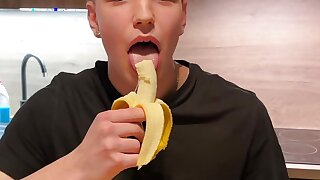 Off the hook - Justin Skye